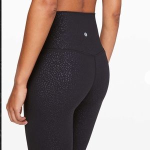 lululemon align pant 25” polar shift embossed black size 4